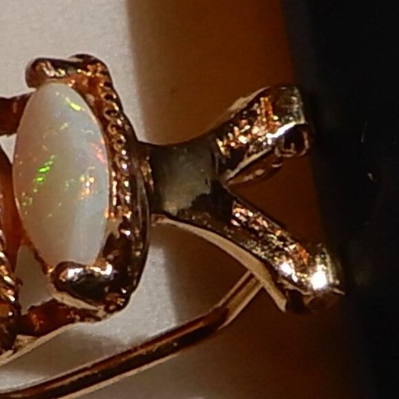 Vintage 14 Karat Yellow Gold Opal Omega Backed Clip On Earrings - Picture 9 of 9